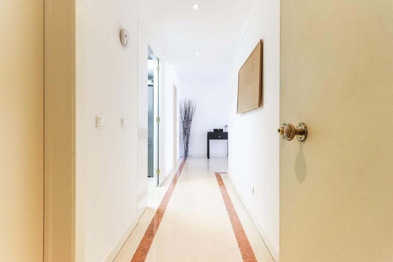 Lisbon Flower 360º - Your Lovely Flat With Pool And Parking ภายนอก รูปภาพ